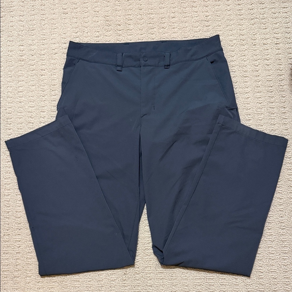The North Face Men's Paramount Gray Performance Pants.  34X32